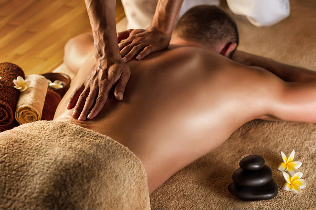 Delightful Erotic Massage by Professional Masseurs