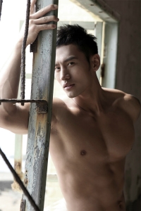 boy-straight-asian-male-escort-for-women-10